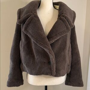 Banana Republic Faux Fur Cropped Jacket dark brown chunky warm pockets lined PL